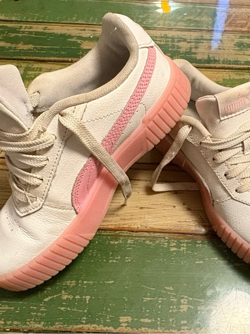 Girls Puma White Sneakers with Pink Accents - Size 3